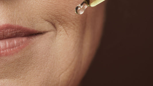 Best Oils for Mature Skin: How to Use Them and Their Benefits